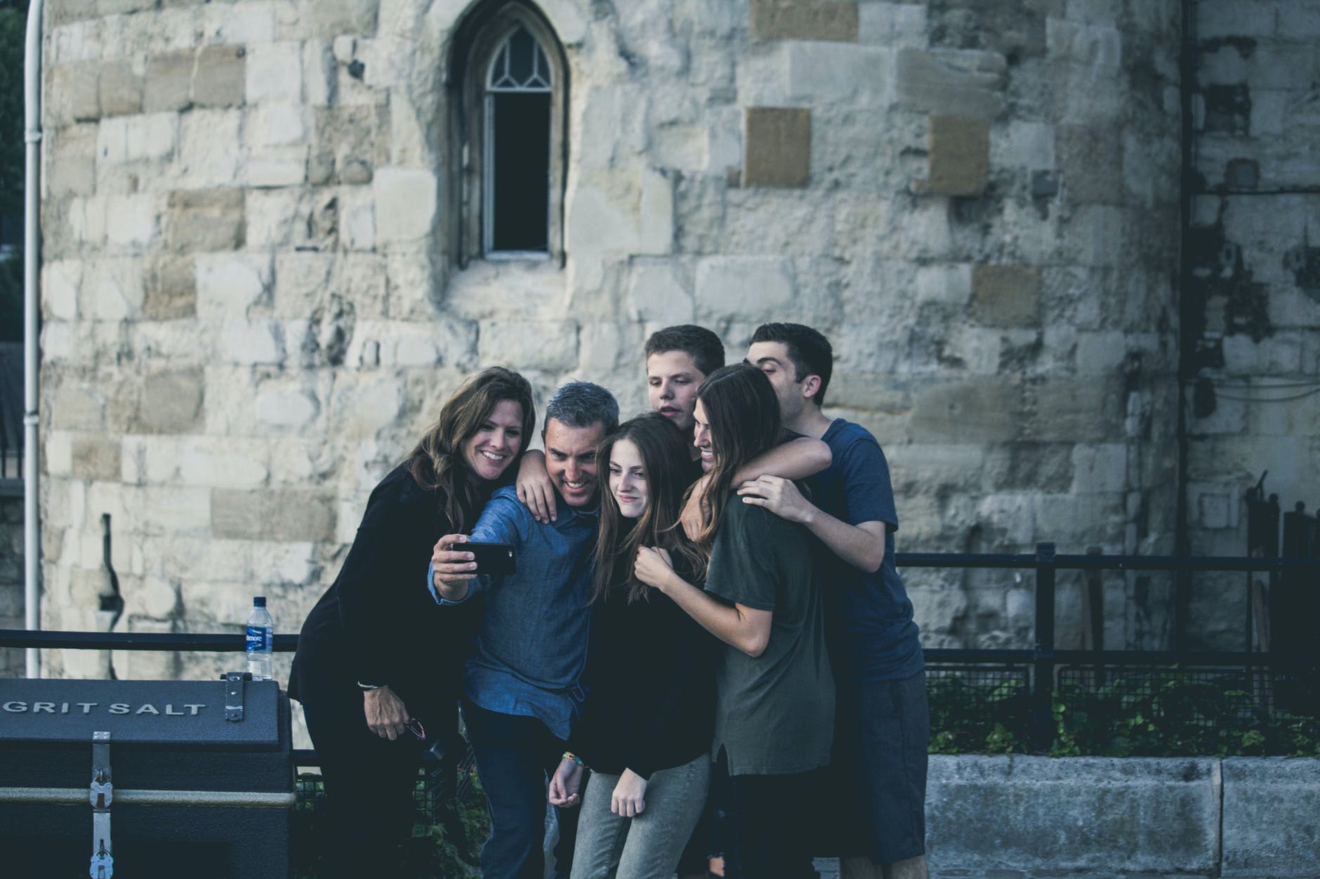 Consejos para crecer en Instagram – interactua en los planos virtuales y reales – Photo by Creative Vix on Pexels.com Consejos para crecer en Instagram