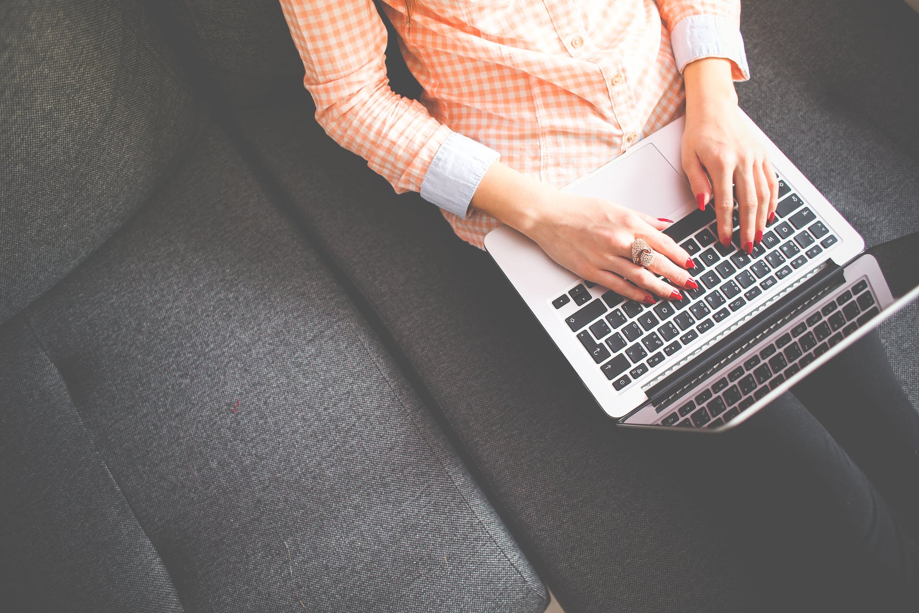 Como CREAR UN BLOG EN WORDPRESS – Photo by Pixabay on Pexels.com author blog create creative