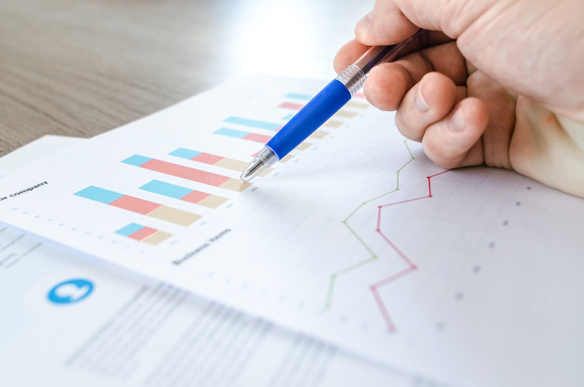 Informes personalizados en Google Analytics -Photo by Lukas on Pexels.com Guía para principiantes de Google Analytics : Informets personalizados