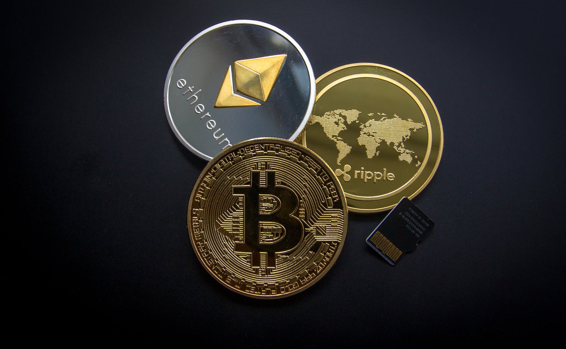 Cómo invertir en criptomonedas – monedas digitales – Photo by Worldspectrum on Pexels.com Cómo invertir en criptomonedas